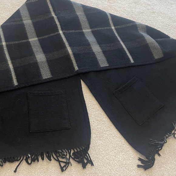 Noul Scarf - Picture 2 of 3